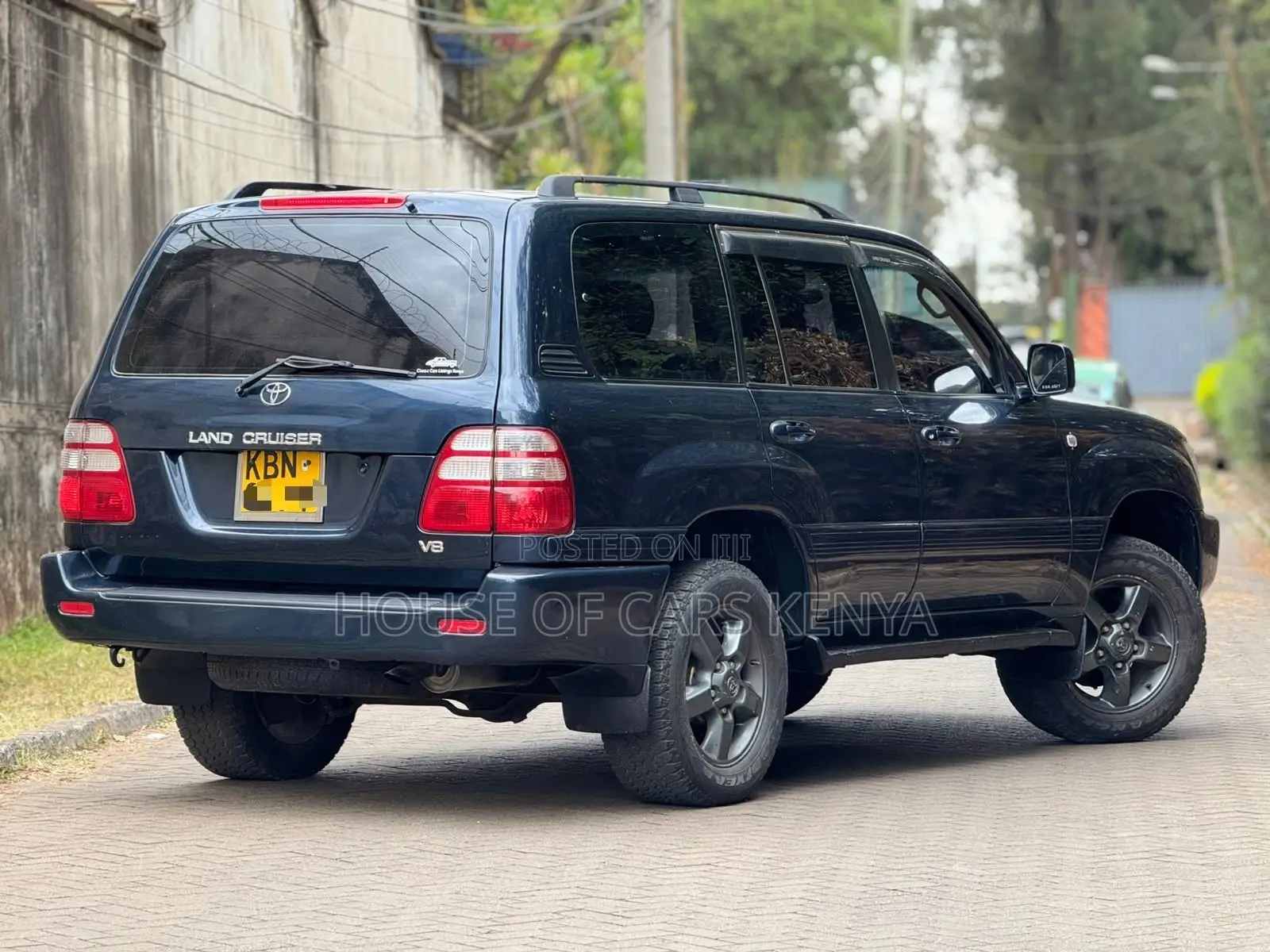 Toyota Land Cruiser 2004 Blue