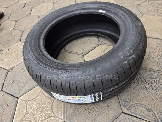 225 /55 R16 Goodyear Tires - thumbnail 4