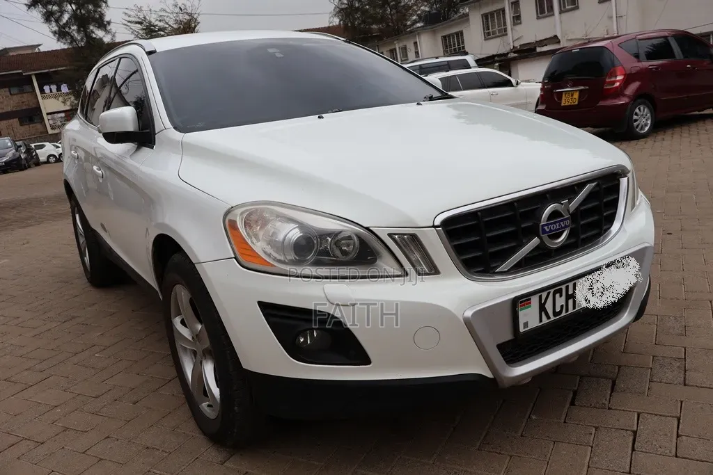 Volvo XC60 T6 AWD 2010 Pearl