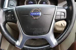 Volvo XC60 T6 AWD 2010 Pearl