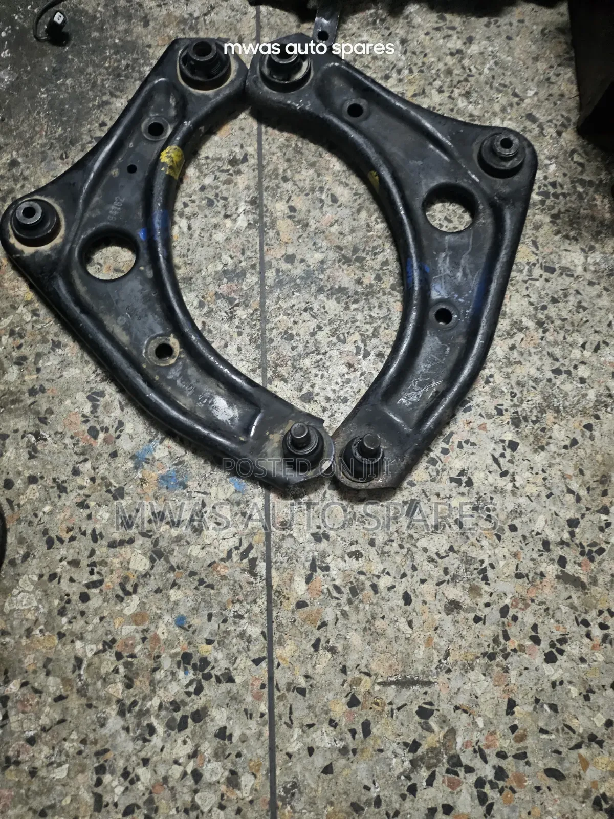Nissnote E12 Control Arms