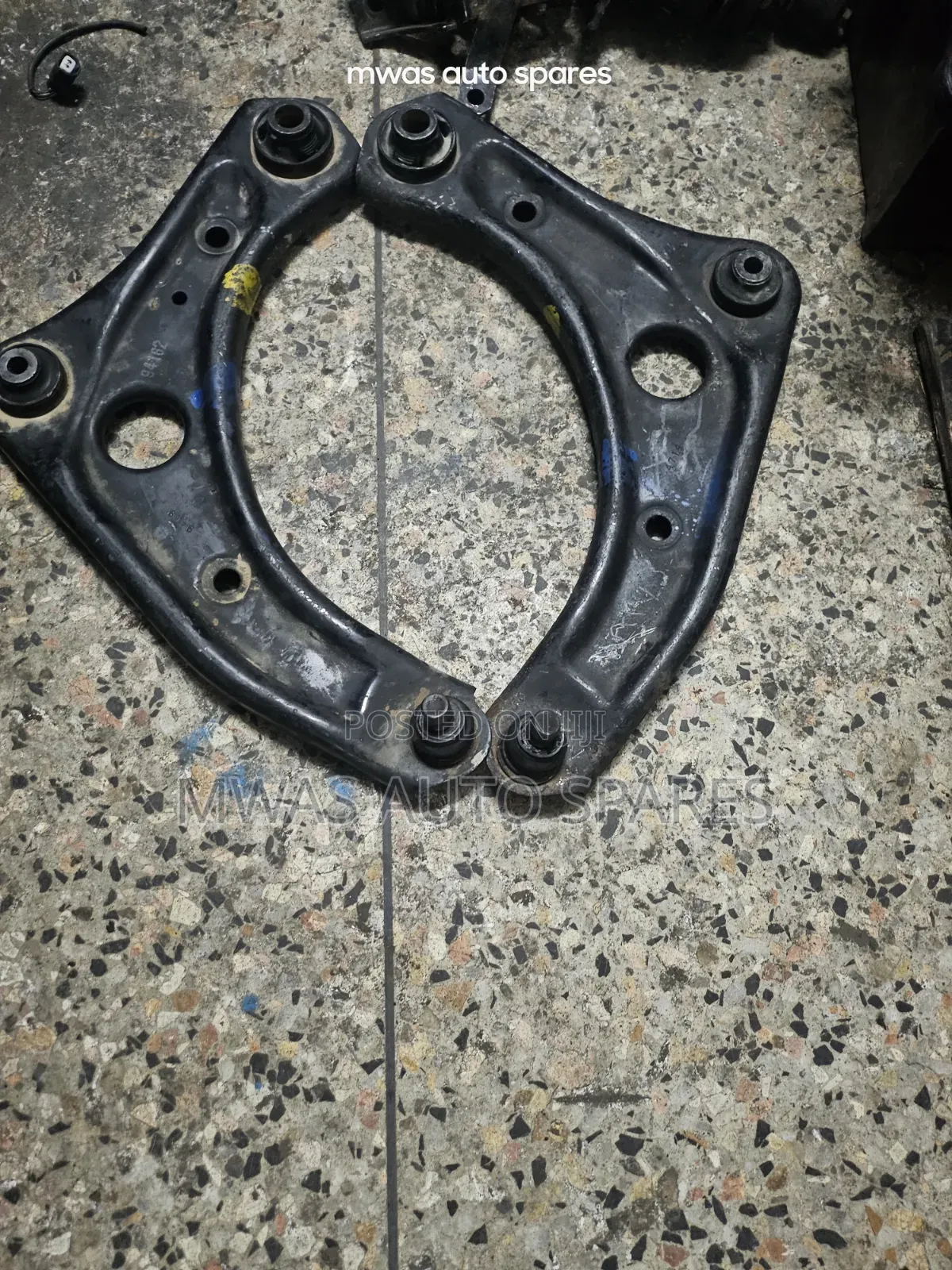 Nissnote E12 Control Arms