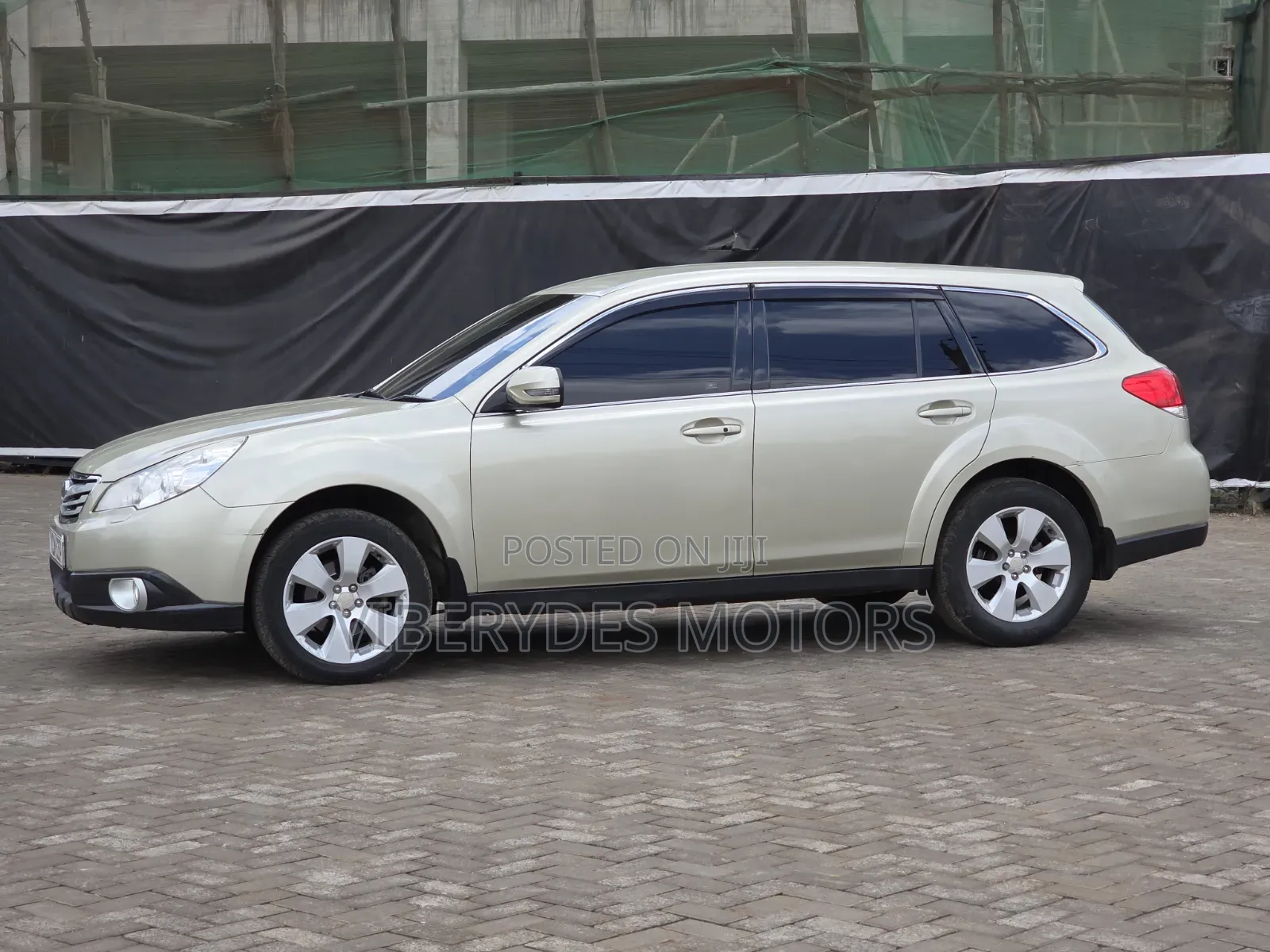 Subaru Outback 2010