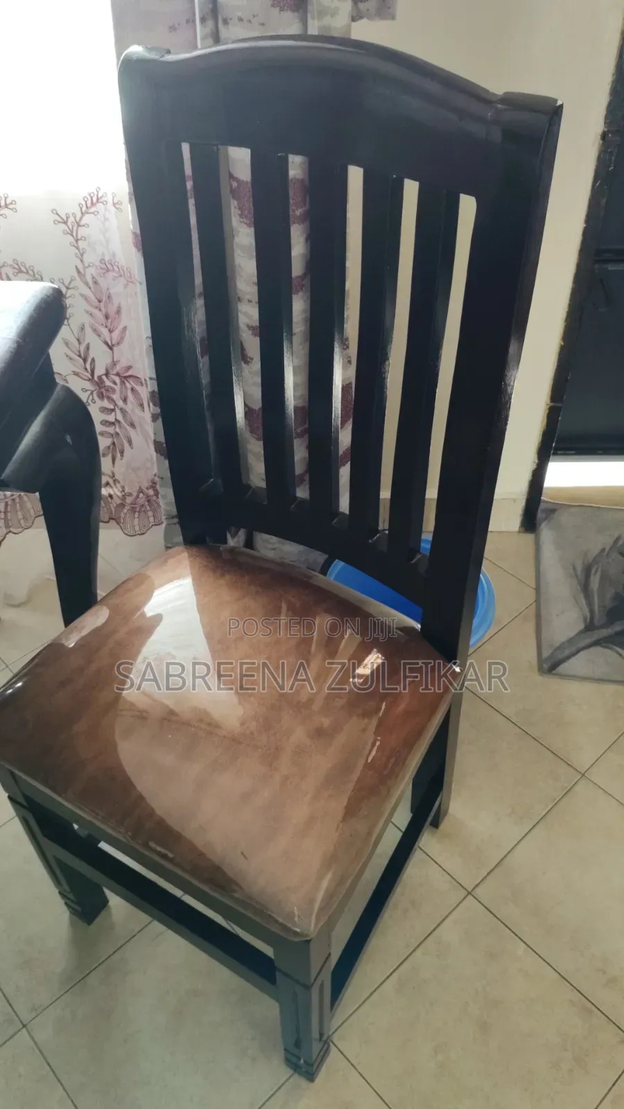 6 Chair Table Very Heavy and New