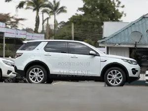 Land Rover Discovery Sport 2015 White