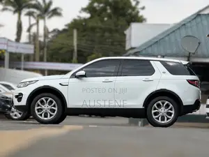 Land Rover Discovery Sport 2015 White