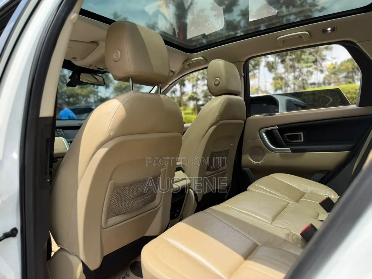 Land Rover Discovery Sport 2015 White