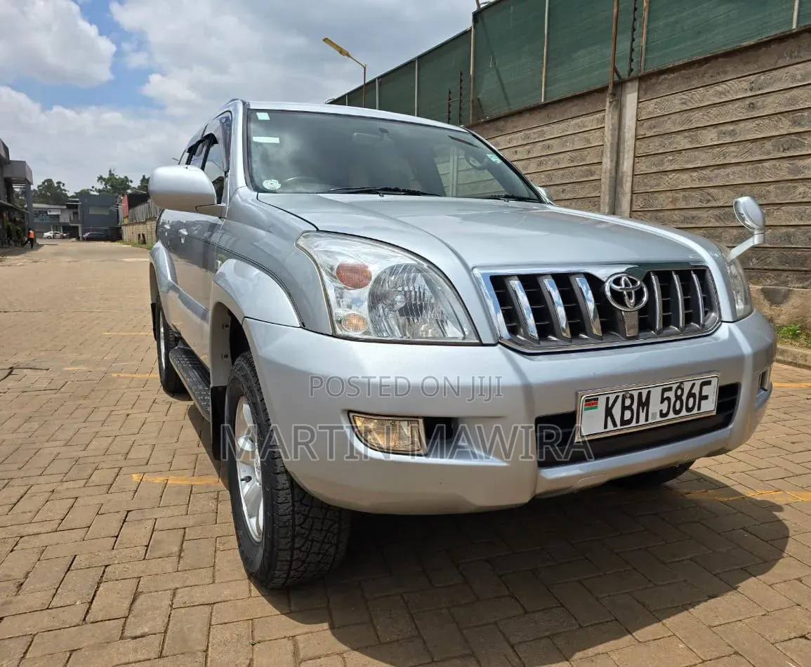 Toyota Land Cruiser Prado 2004 Silver