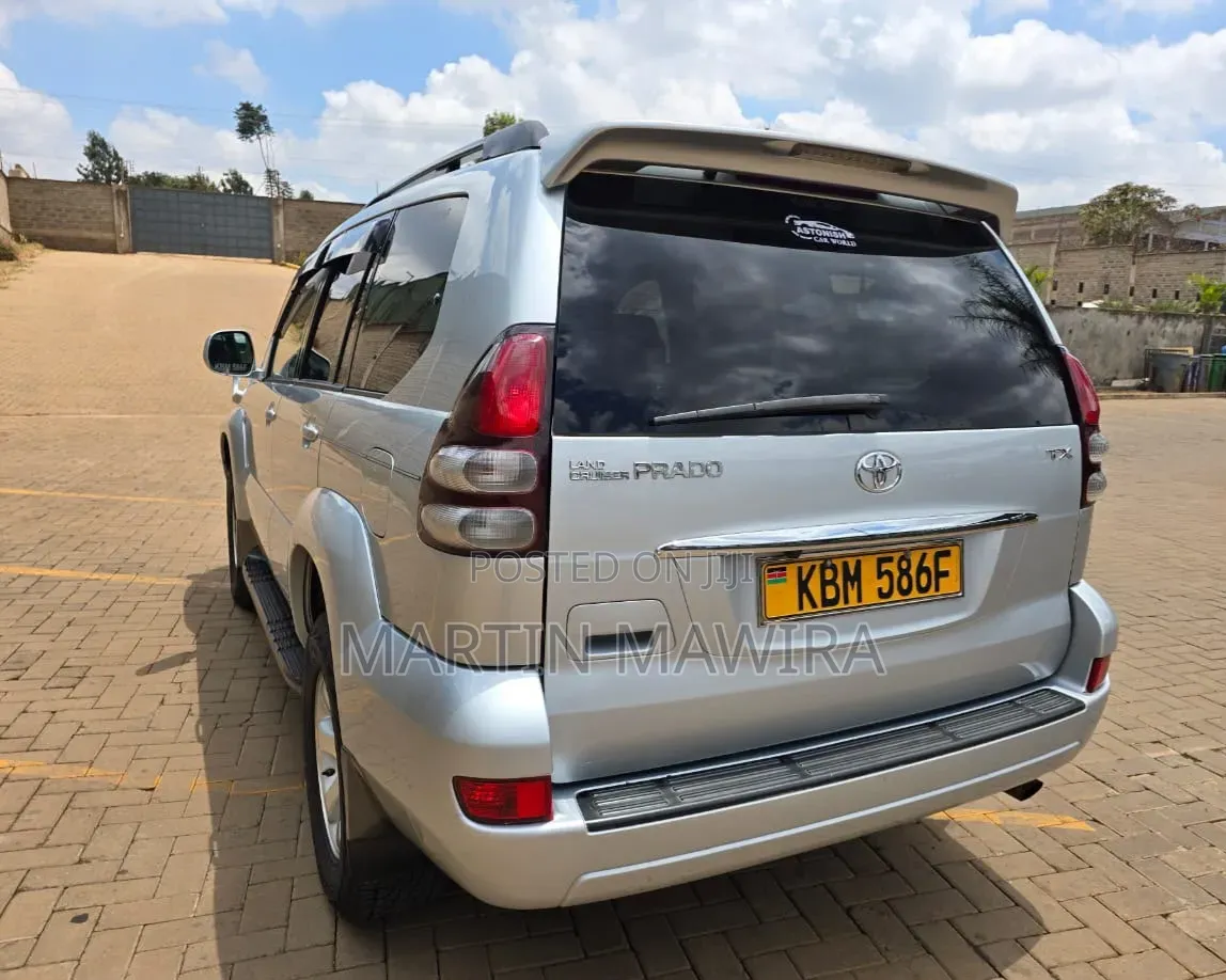 Toyota Land Cruiser Prado 2004 Silver