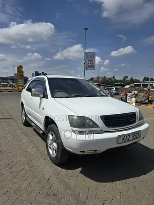 Toyota Harrier 2006 White