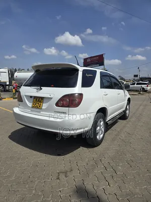 Toyota Harrier 2006 White