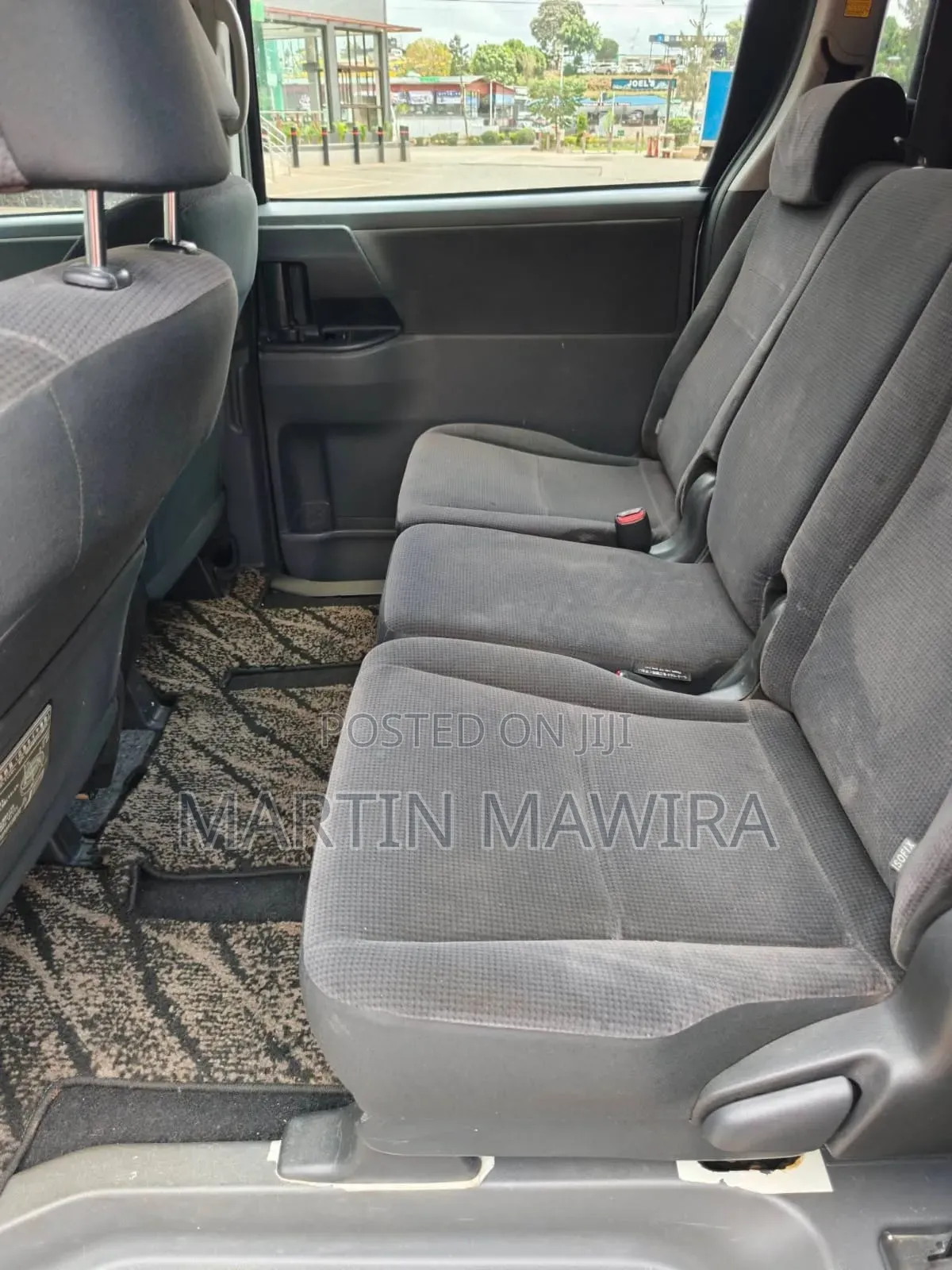 Toyota Noah 2009 Silver