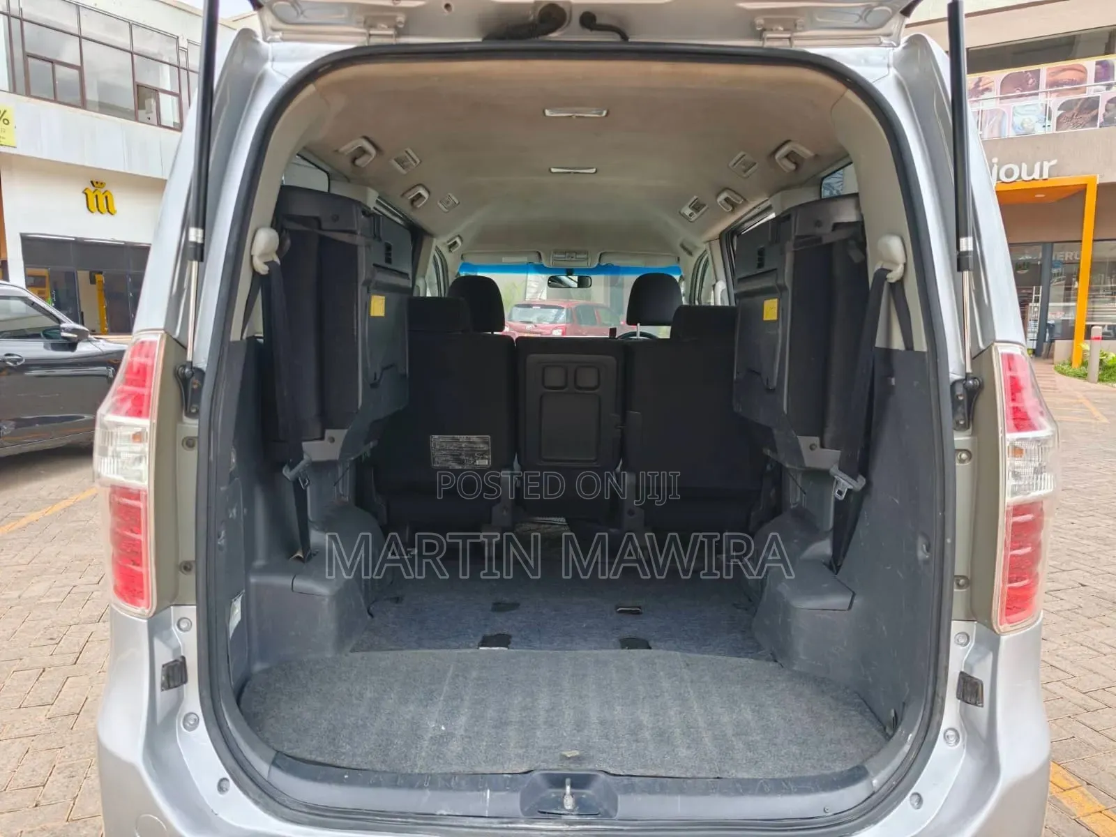 Toyota Noah 2009 Silver