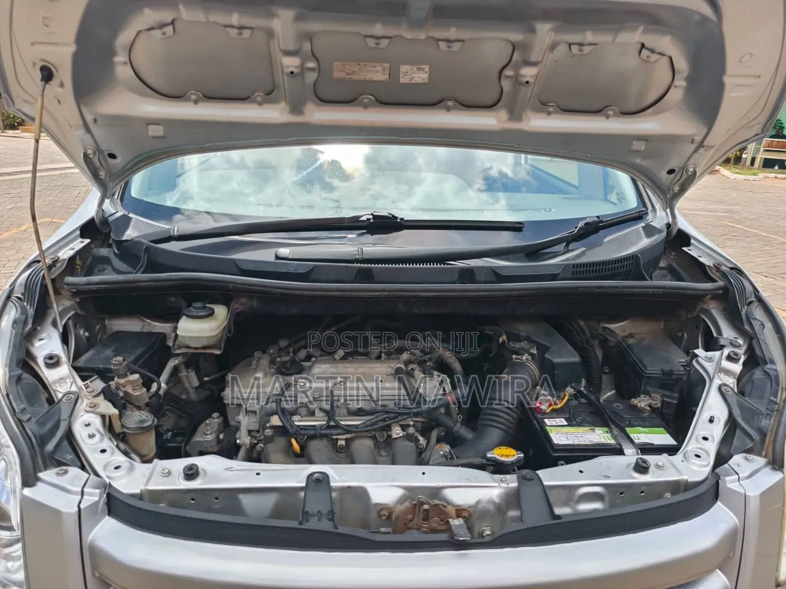Toyota Noah 2009 Silver
