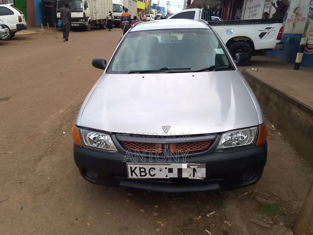 Nissan Wingroad 2002 Silver
