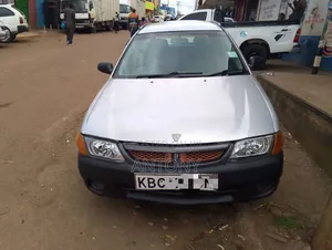 Nissan Wingroad 2002 Silver