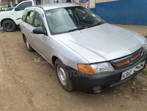 Nissan Wingroad 2002 Silver