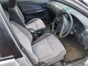 Nissan Wingroad 2002 Silver