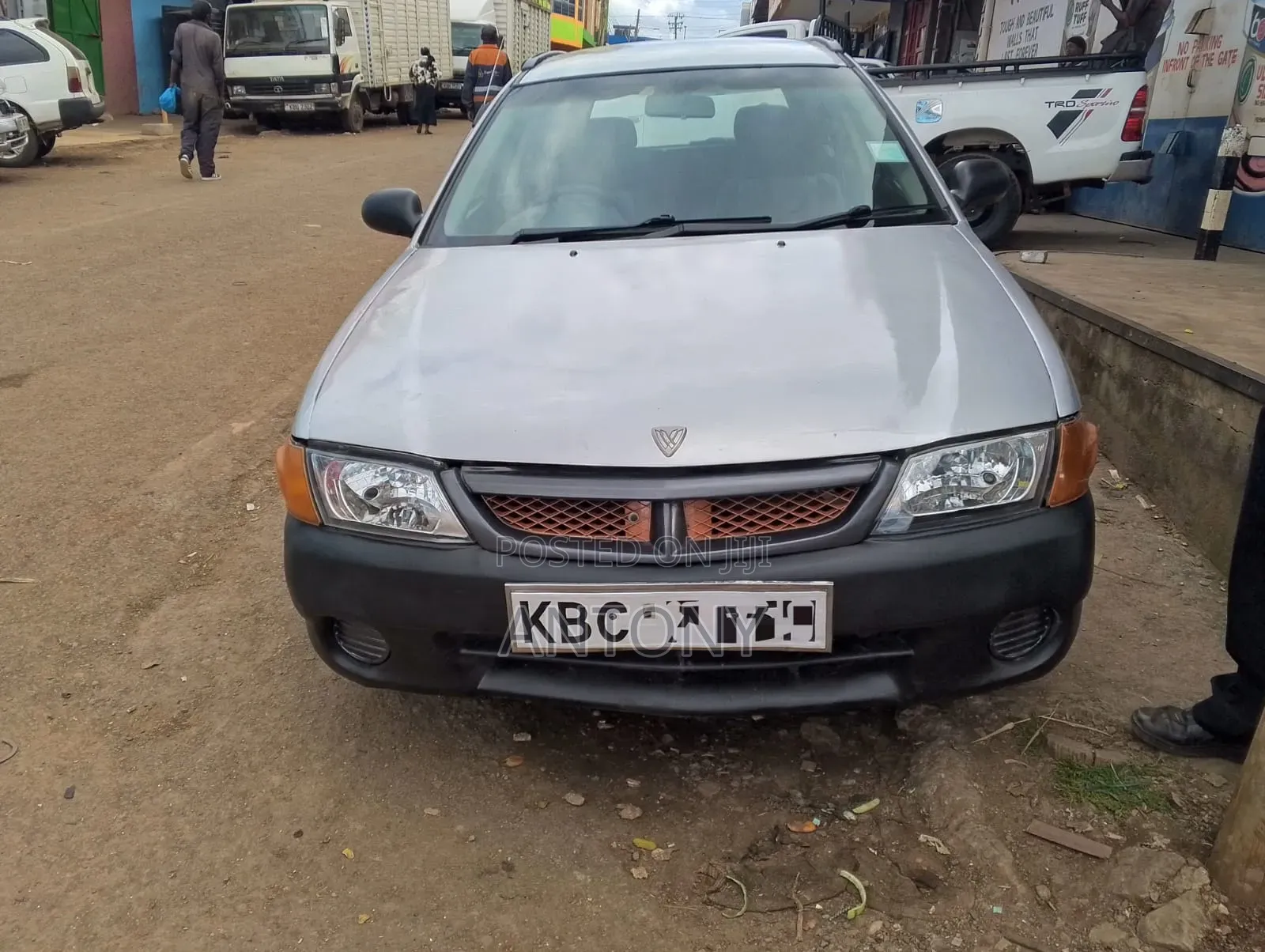 Nissan Wingroad 2002 Silver