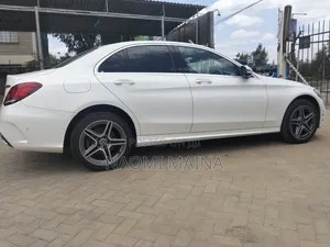 Mercedes-Benz C200 2019 White