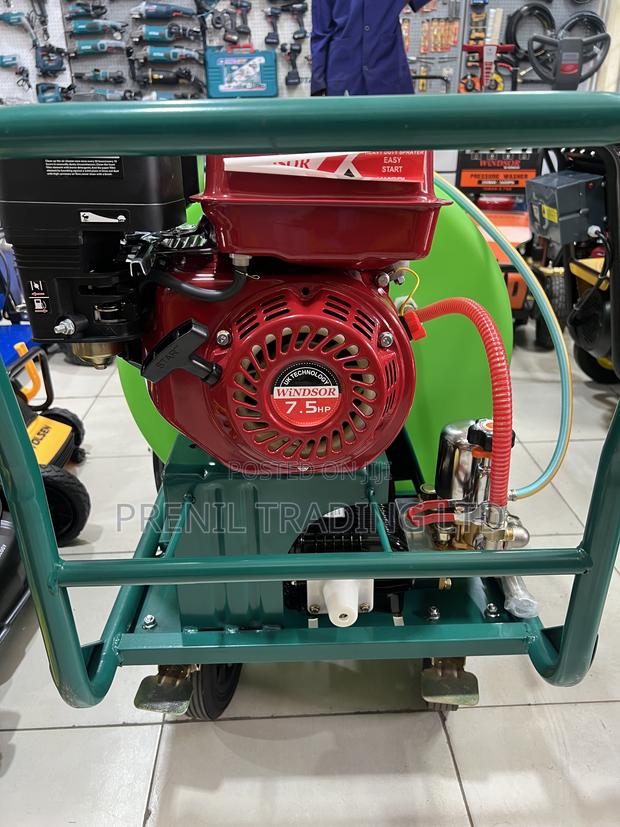 Engine Sprayer - thumbnail 3