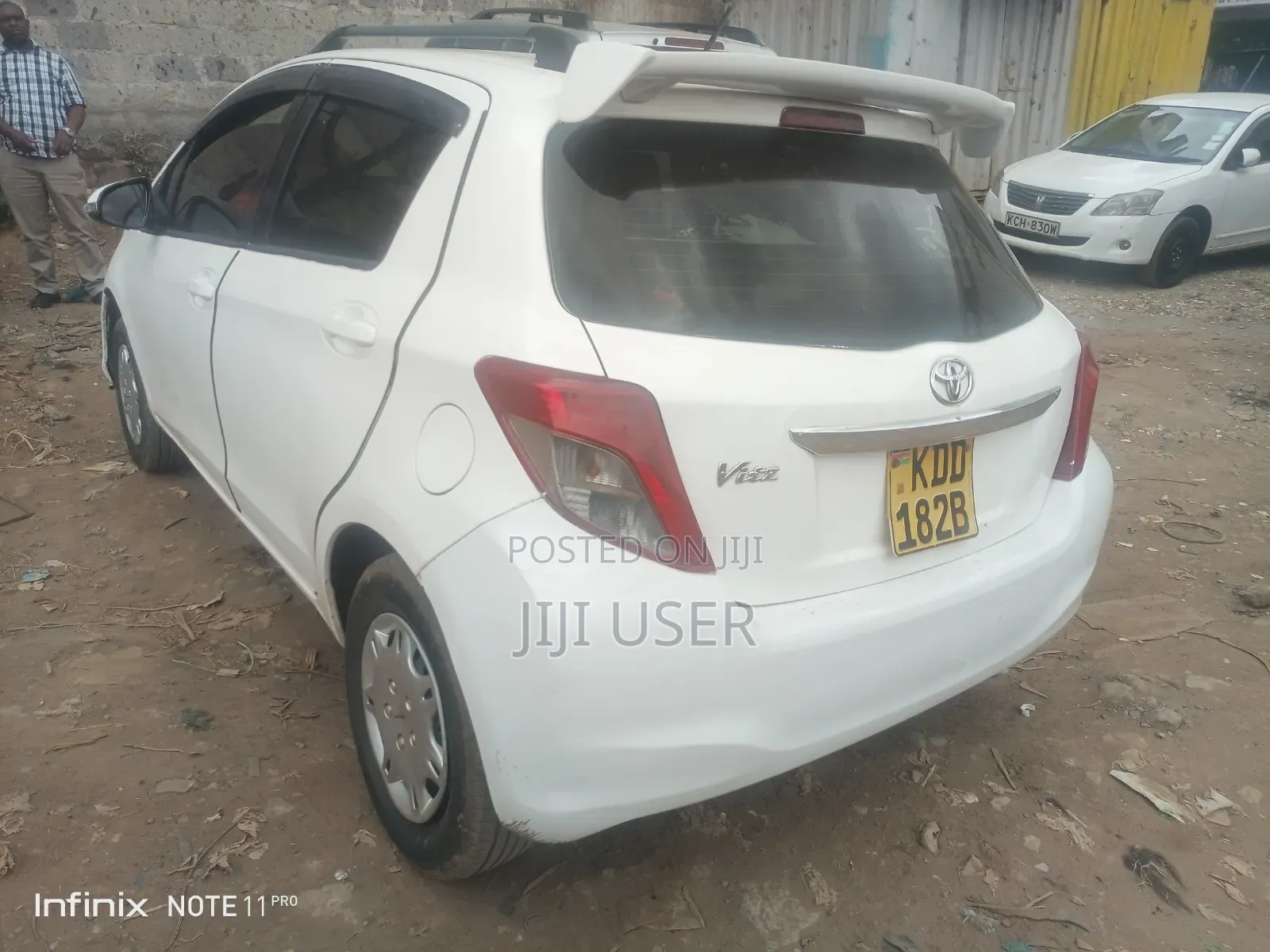 Toyota Vitz 1.0 FWD 5dr 2013 White