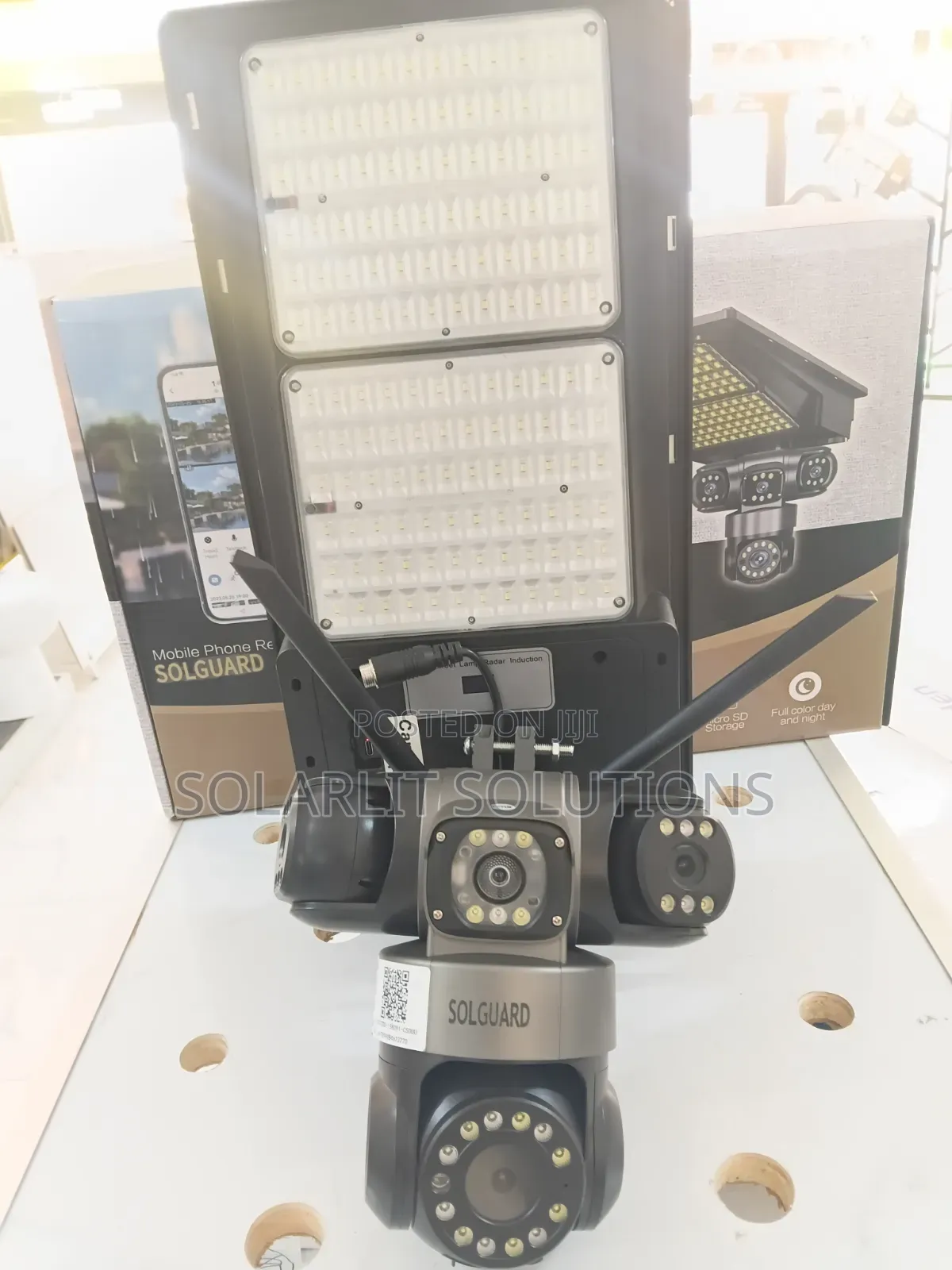 SolGuard Homesmart AoV 4g Cam and Street Lamp