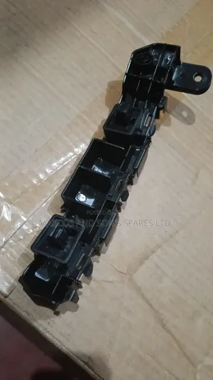 Bumper Slide Honda Vezel