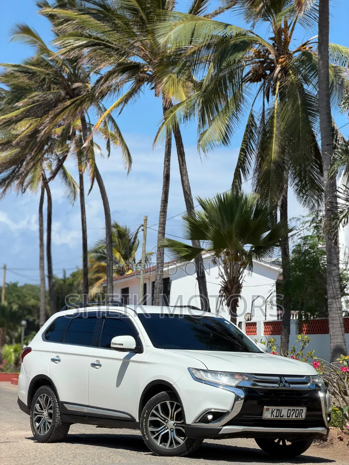 Mitsubishi Outlander 2016 White