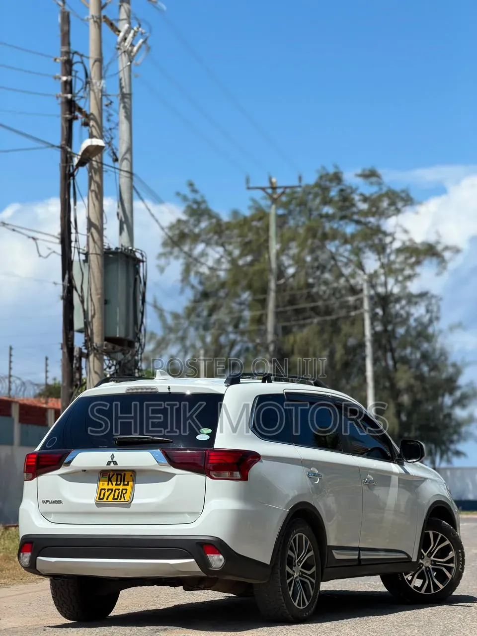 Mitsubishi Outlander 2016 White