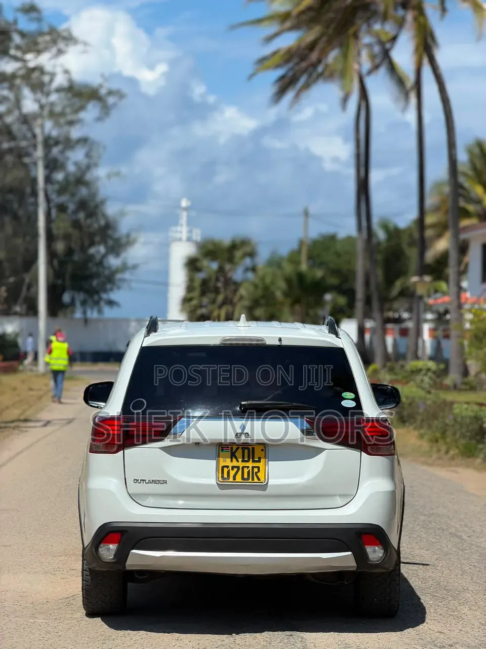 Mitsubishi Outlander 2016 White