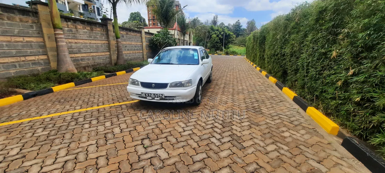 Toyota Corolla X 1.3 Automatic 2000 White