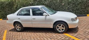 Toyota Corolla X 1.3 Automatic 2000 White