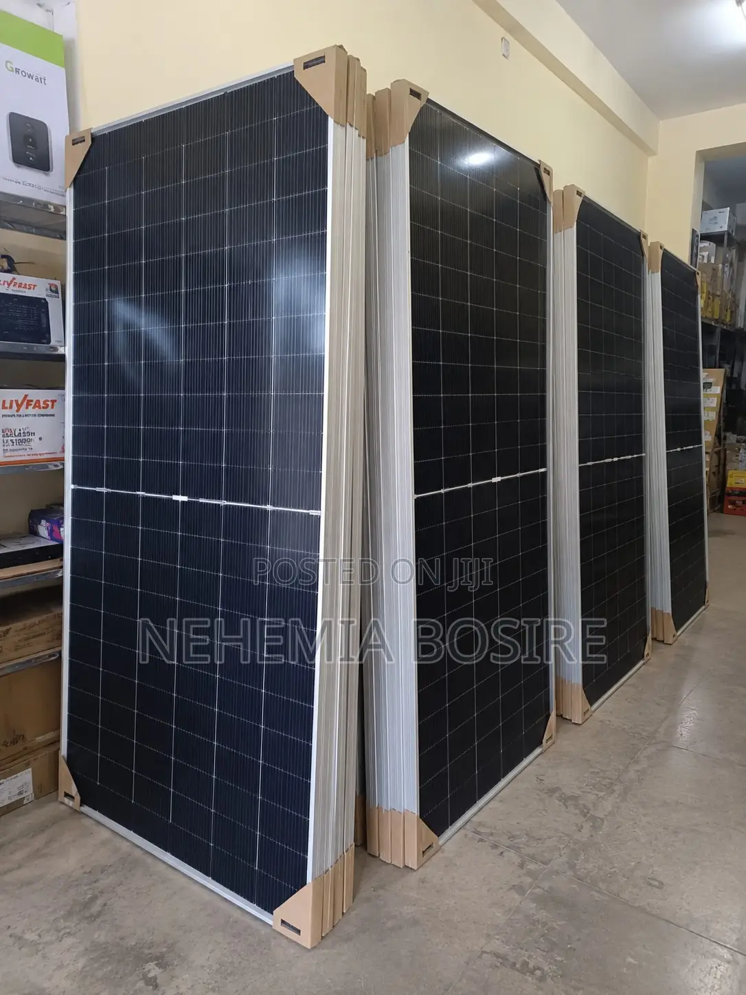 Jinko 650W Monocrystalline Solar Panel