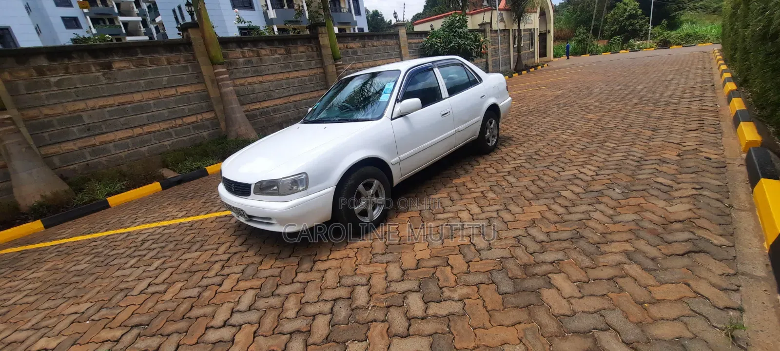 Toyota Corolla X 1.3 Automatic 2000 White