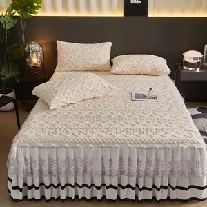 Quality Luxurious Bed Spread 2 Pillow Cases 6by6