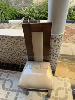 6 Dinning Table Chairs