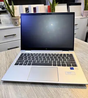 Laptop HP EliteBook 830 G9 16GB Intel Core i5 SSD 256GB