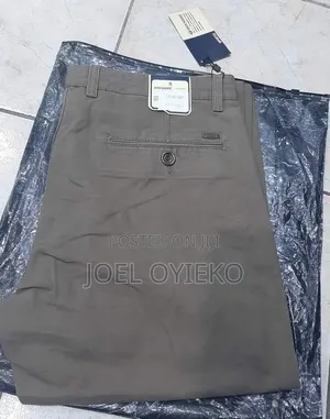 Hard Khakis Dockers
