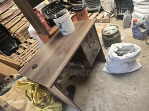 Lluxury MODERN DESK/0.9 Office Desk