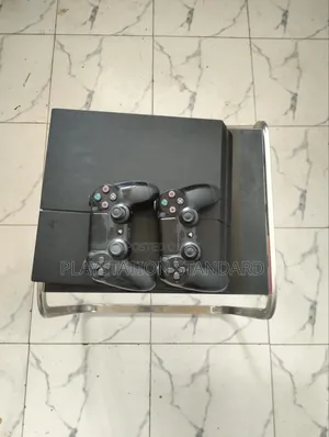 Playstation 4 Standard
