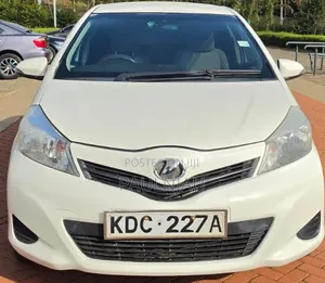 Toyota Vitz 2014 White
