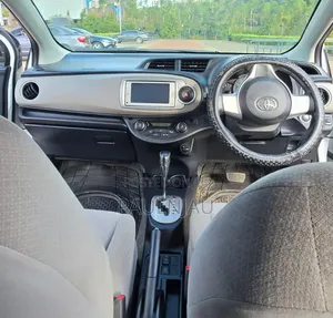 Toyota Vitz 2014 White