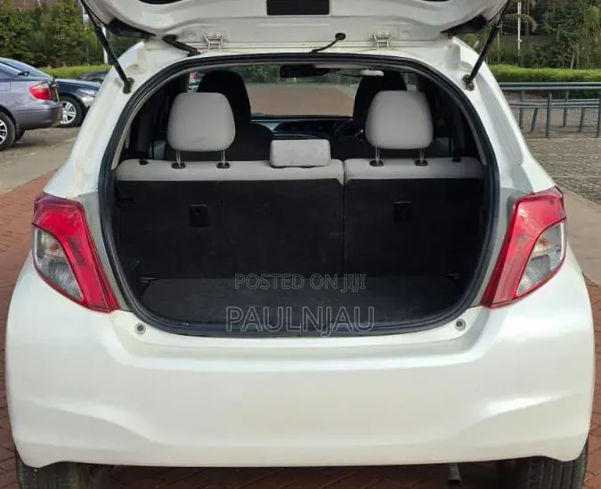 Toyota Vitz 2014 White