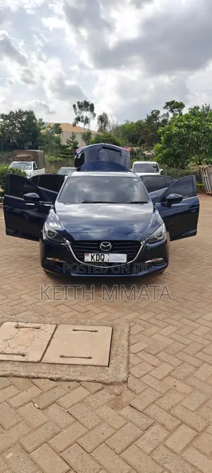 Mazda Axela 2017 Blue