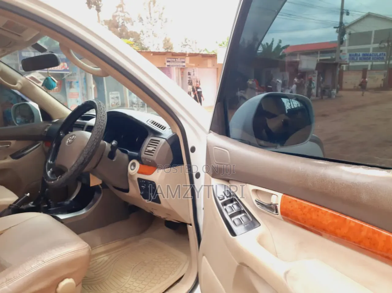 Toyota Land Cruiser Prado 2006 White