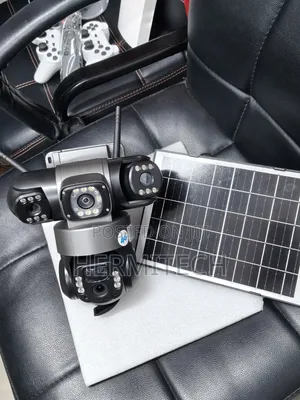 Triple Lens 4G Solar Powered CCTV for Parking Area Surveillance