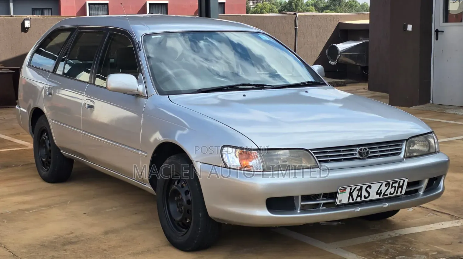 Toyota Corolla 2000 Silver