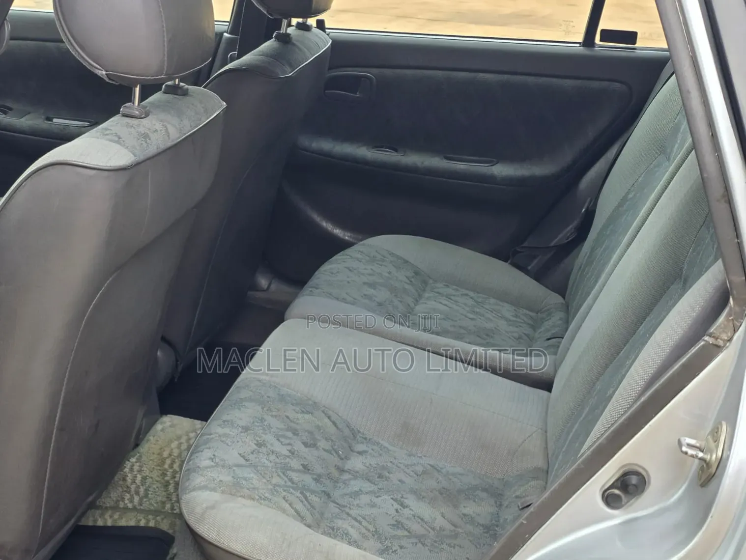 Toyota Corolla 2000 Silver