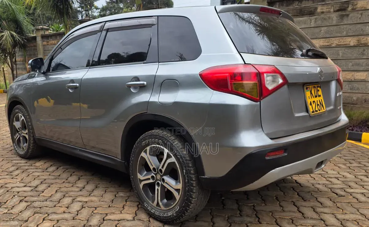 Suzuki Escudo 2016 Silver